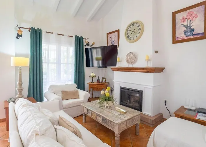 Holiday home Tinajas By Ruralidays